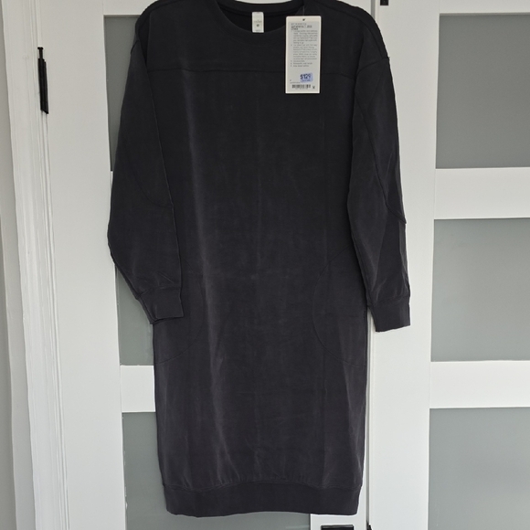 NWT LULULEMON Softstreme Midi Dress Black Size 4 - Picture 3 of 8